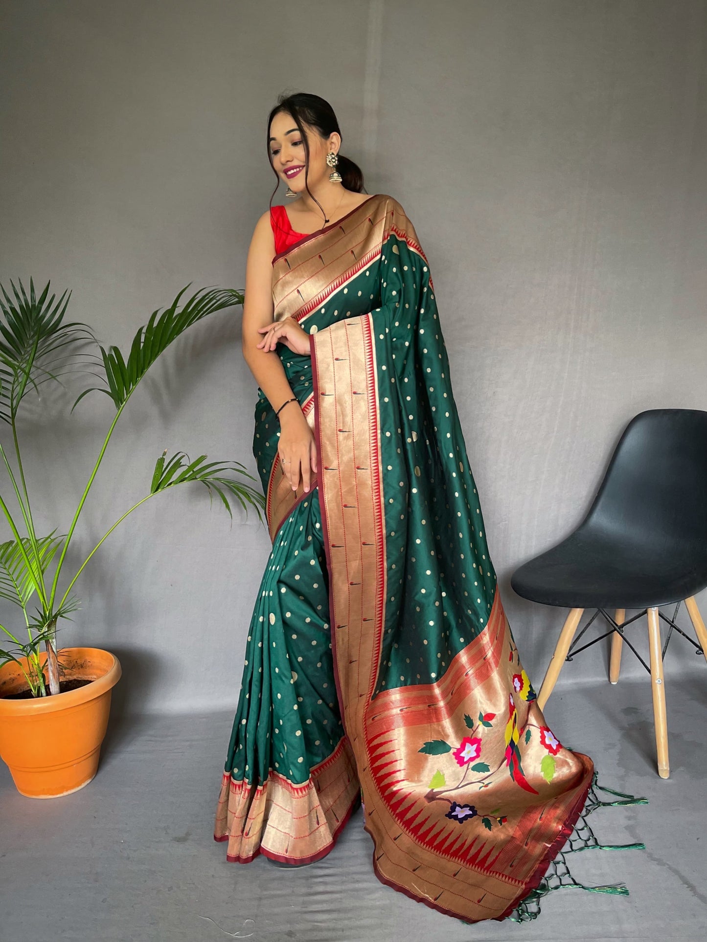 Traditional Wear Green Paithani Silk Saree With Zari Weaving Work