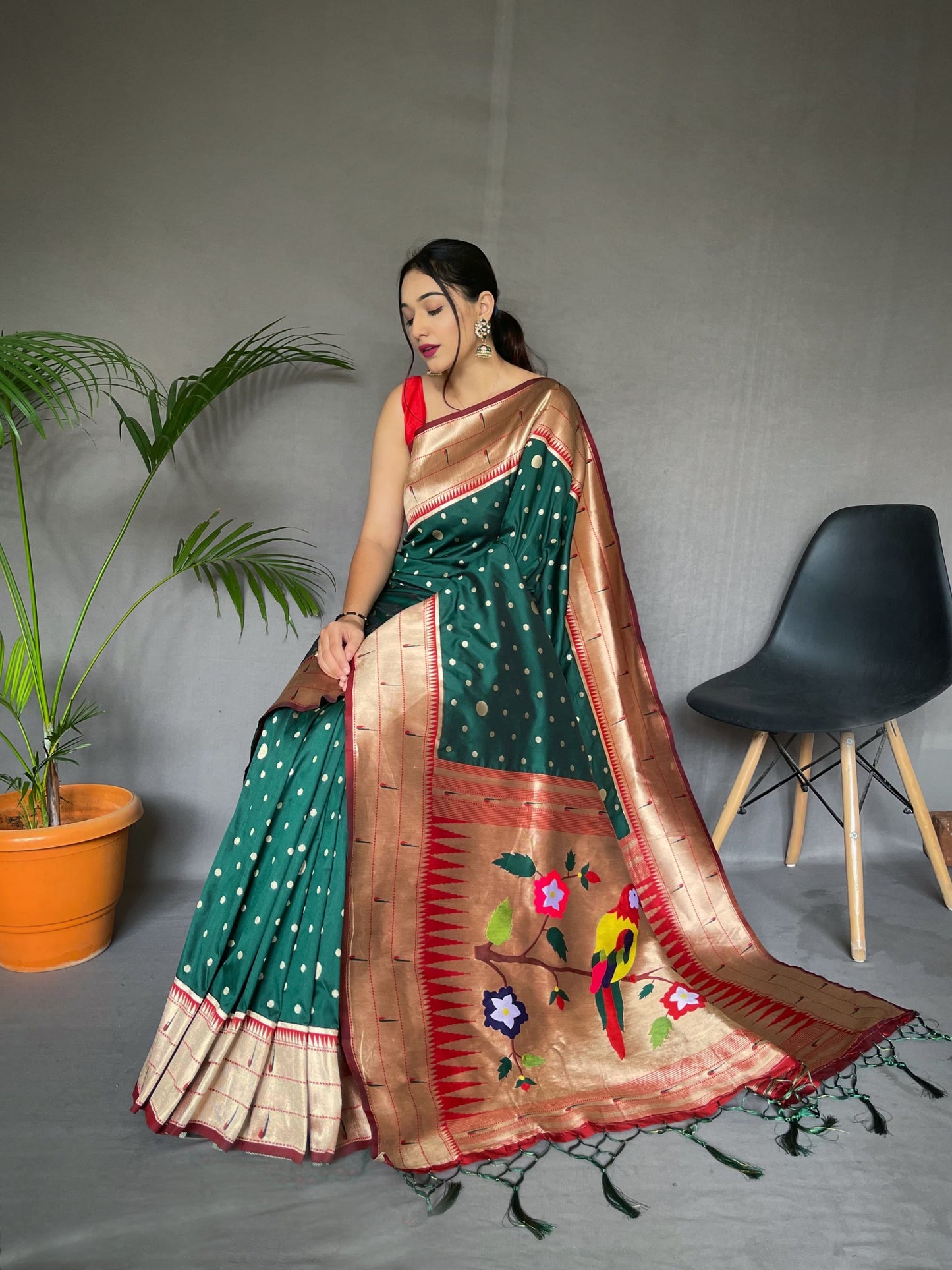 Traditional Wear Green Paithani Silk Saree With Zari Weaving Work